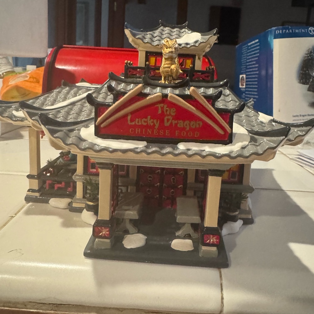 Dept 56 The Original Snow Village Lucky Dragon Chinese Restaurant 55011